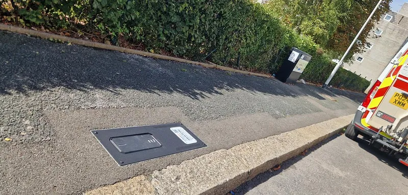 Urban Fox chargepoint on Leigham Street