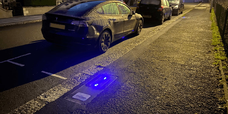Accelerating sustainable  e-mobility in Plymouth hero image